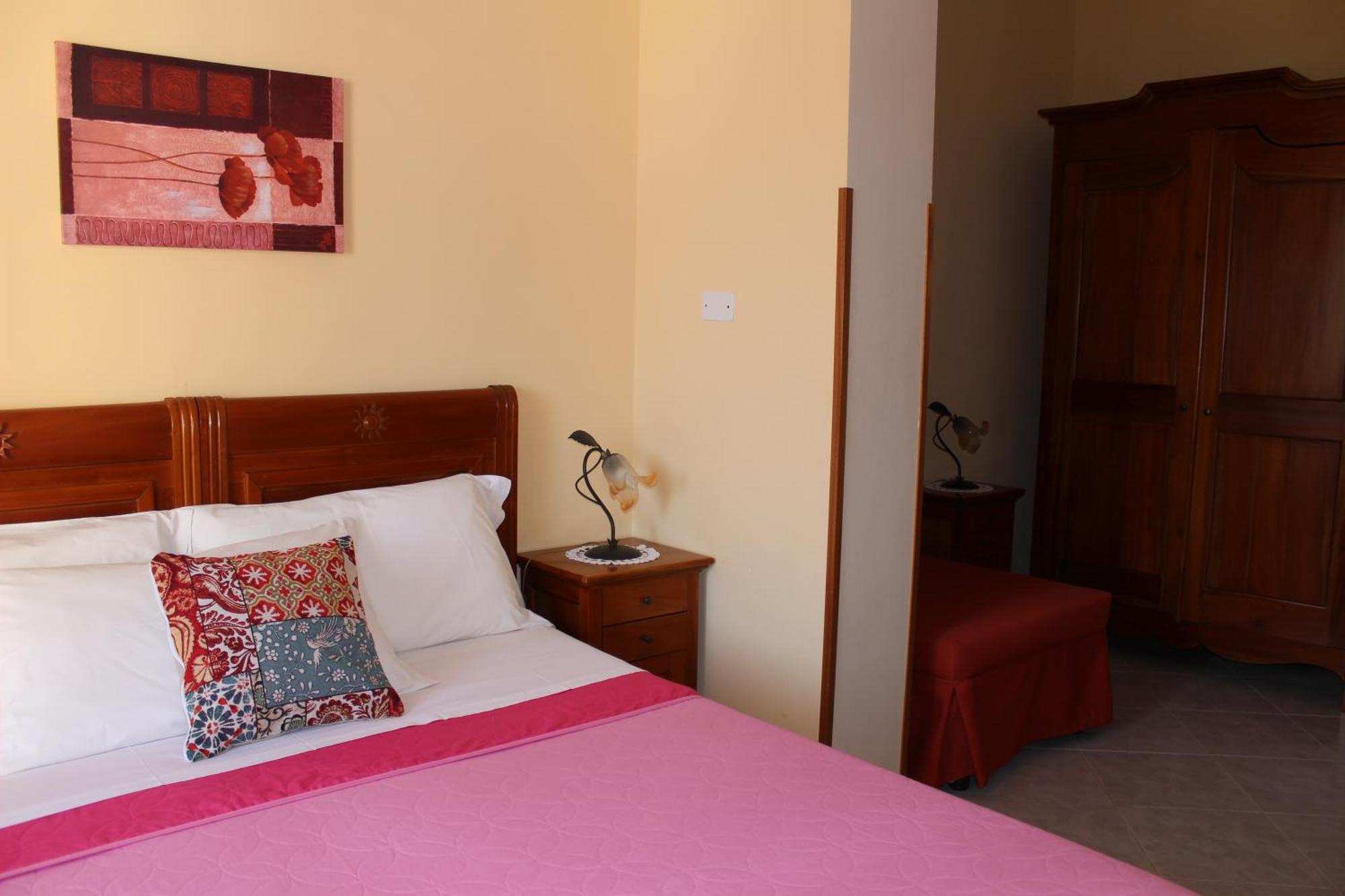 Raggio Di Sole Bed & Breakfast Macari Exterior photo