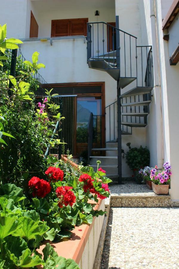 Raggio Di Sole Bed & Breakfast Macari Exterior photo